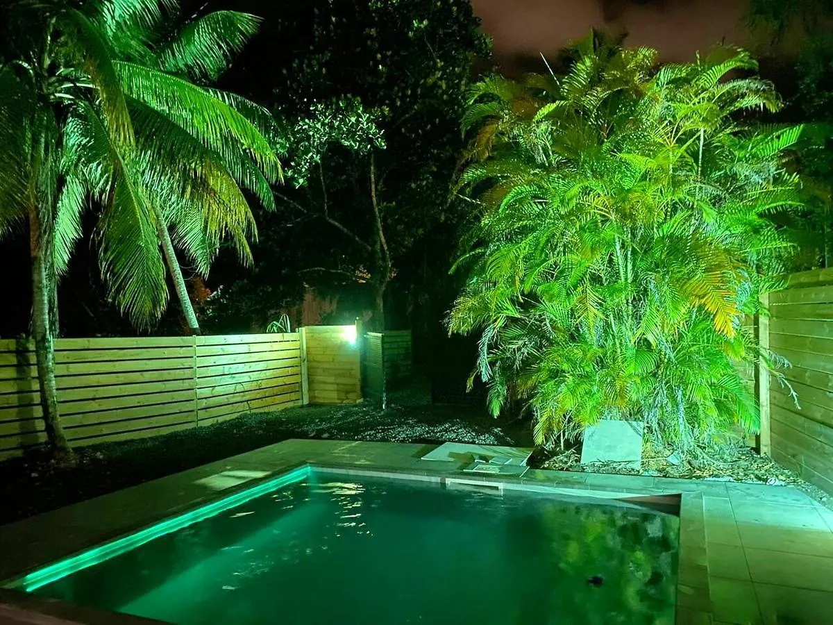 Villa Elegante Les Abymes, Piscine Baimbridge 0*,  Guadeloupe